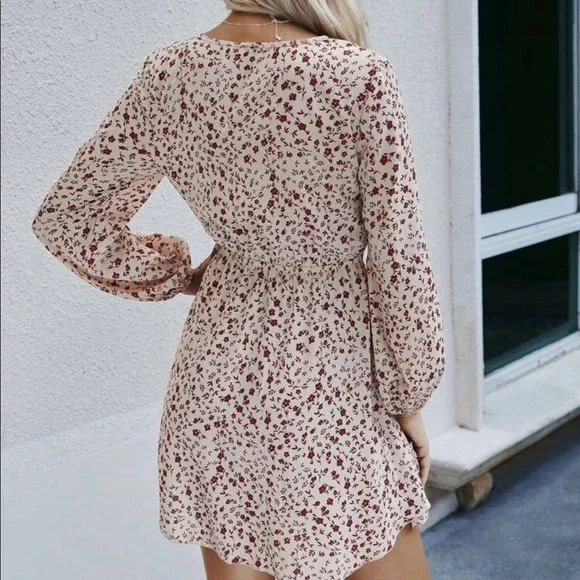 Boho apricot floral print tie neck mini dress - Picture 3 of 12